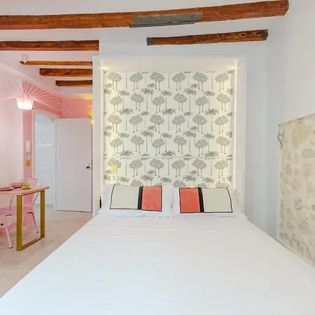 Apartment Glamorous Pink In Center *