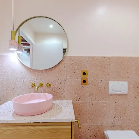 Glamorous Pink In Center Apartment Alicante