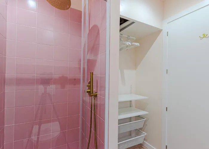 Apartamento Glamorous Pink In Center Alicante