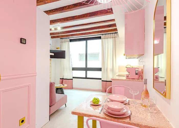 Glamorous Pink In Center *