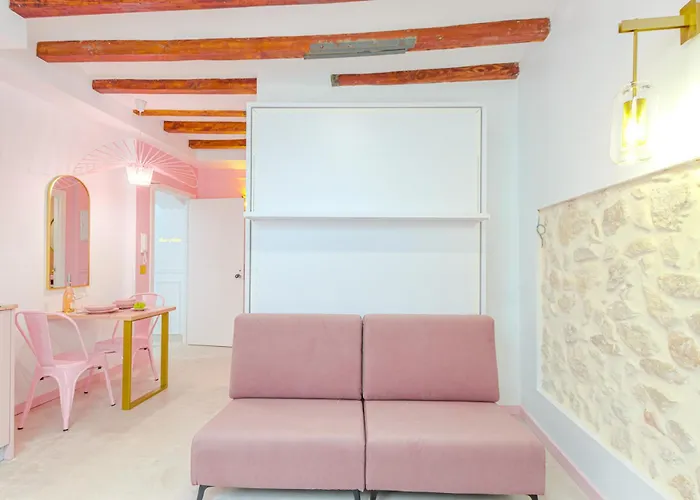 Glamorous Pink In Center * Alicante