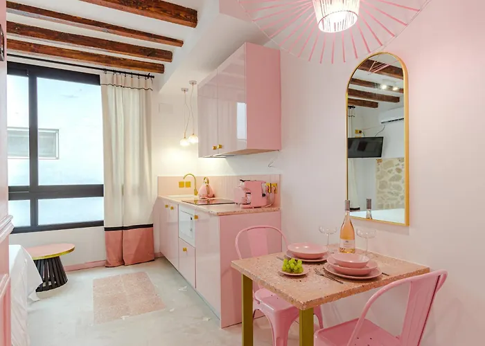 Glamorous Pink In Center Apartamento